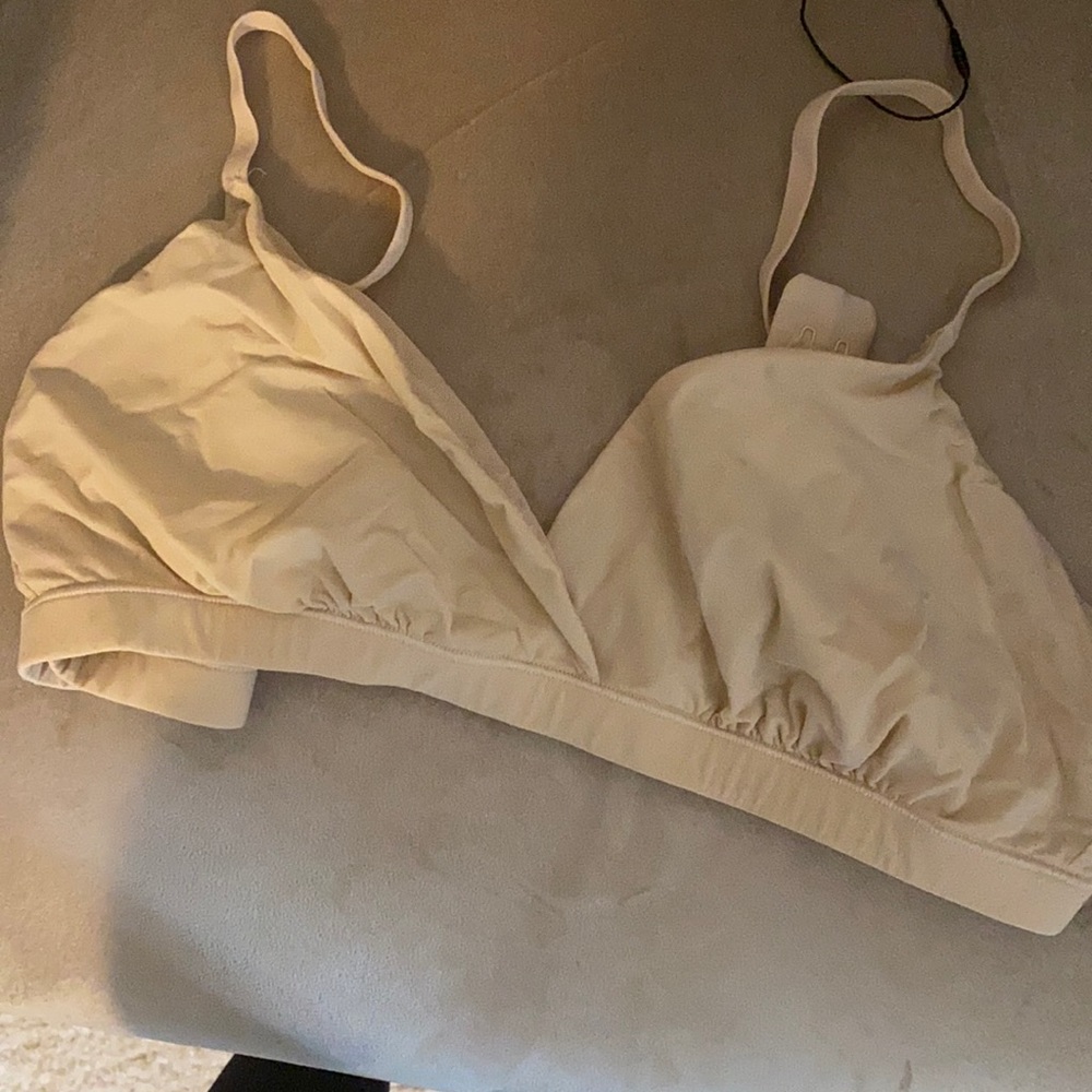 FITS EVERYBODY CROSSOVER BRALETTE